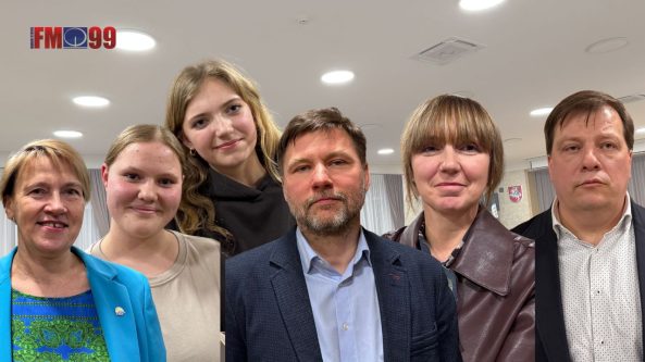 Alytaus mokytojos M.Platūkienės atleidimas įžiebė diskusiją apie pedagogų saugumą ir Darbo kodekso pokyčius Alytaus mokytojos M.Platūkienės atleidimas įžiebė diskusiją apie pedagogų saugumą ir Darbo kodekso pokyčius