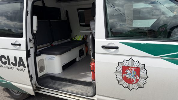 Alytuje sumuštas vyras ir apvogta senolė, Prienų rajone rastas miręs žmogus