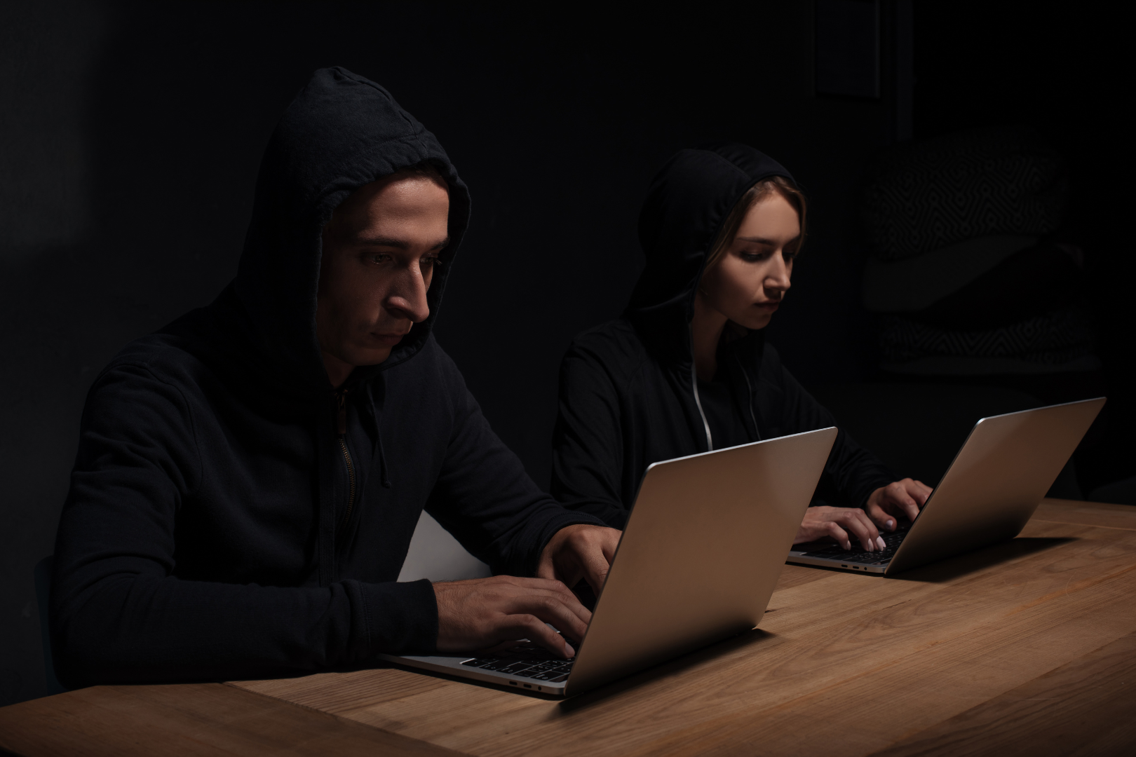 Vasarą suaktyvėja interneto sukčiai: „Tele2“ birželį užblokavo daugiau nei 141 mln. kibernetinių grėsmių
