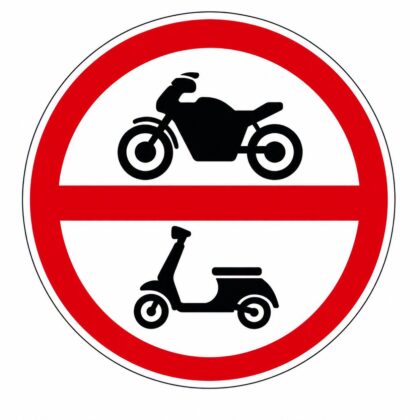 Dėl gyventojų skundų Alytuje keičiasi eismas į Dainų slėnį: naktimis bus ribojami motociklai ir motoroleriai